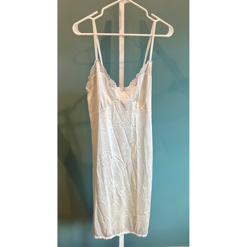 Bali Studio Slip Dress Women 36 White Full Slip Lace Trim Vintage Sheer Soft
